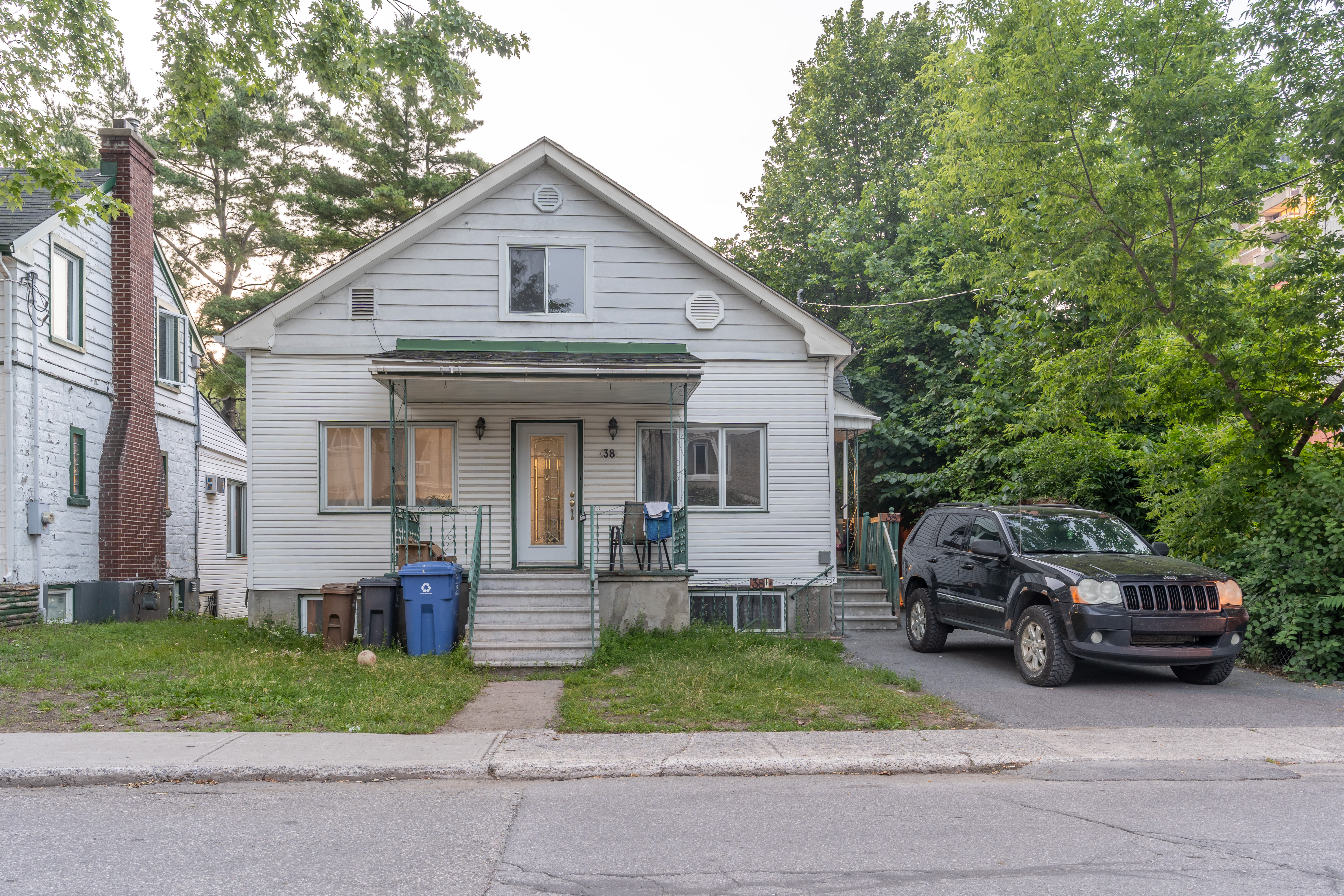 38 Rue Sherbrooke, Gatineau, QC J8Y 2K6 — photo 1
